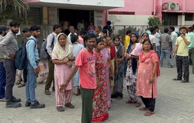 पीलीभीत में करंट लगने से संविदा लाइनमैन की मौत, परिजनों ने अस्पताल में किया हंगामा!